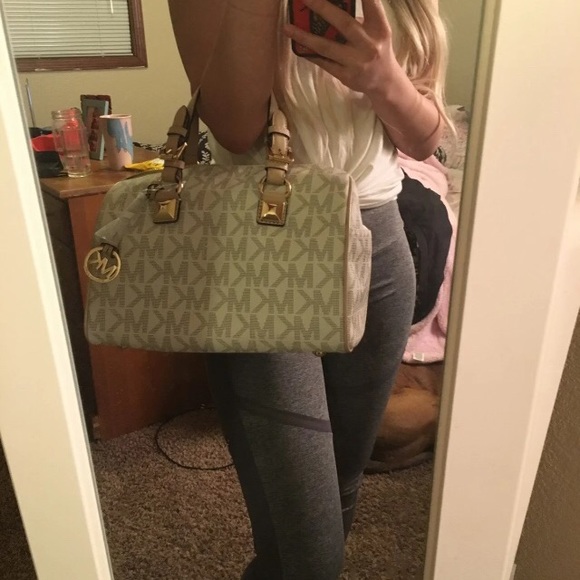 🚫SOLD🚫 - Picture 6 of 7